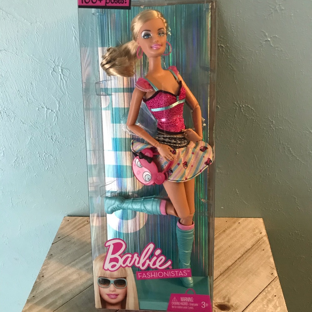100 Plus Poses Barbie